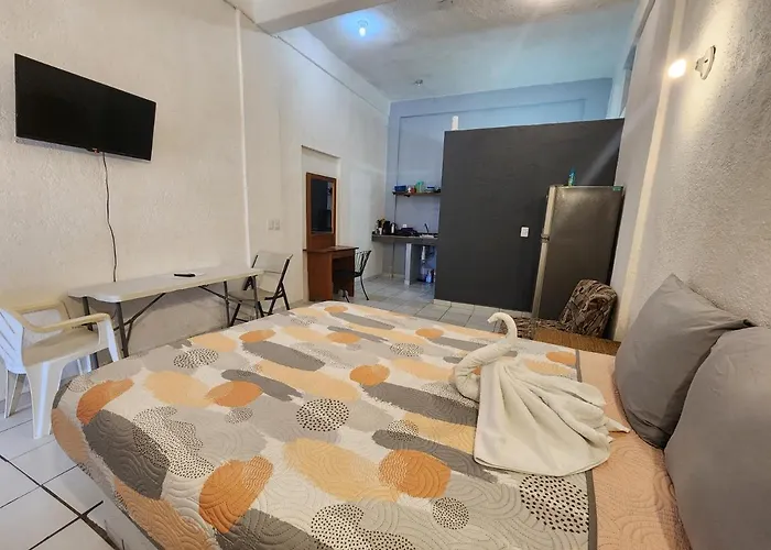 Small Studio Apt 5Min To Dt!
